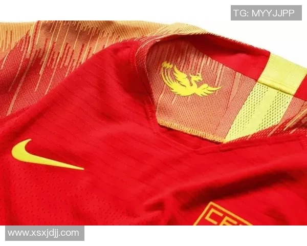 国足球衣背面设计揭秘展现球队精神与文化内涵